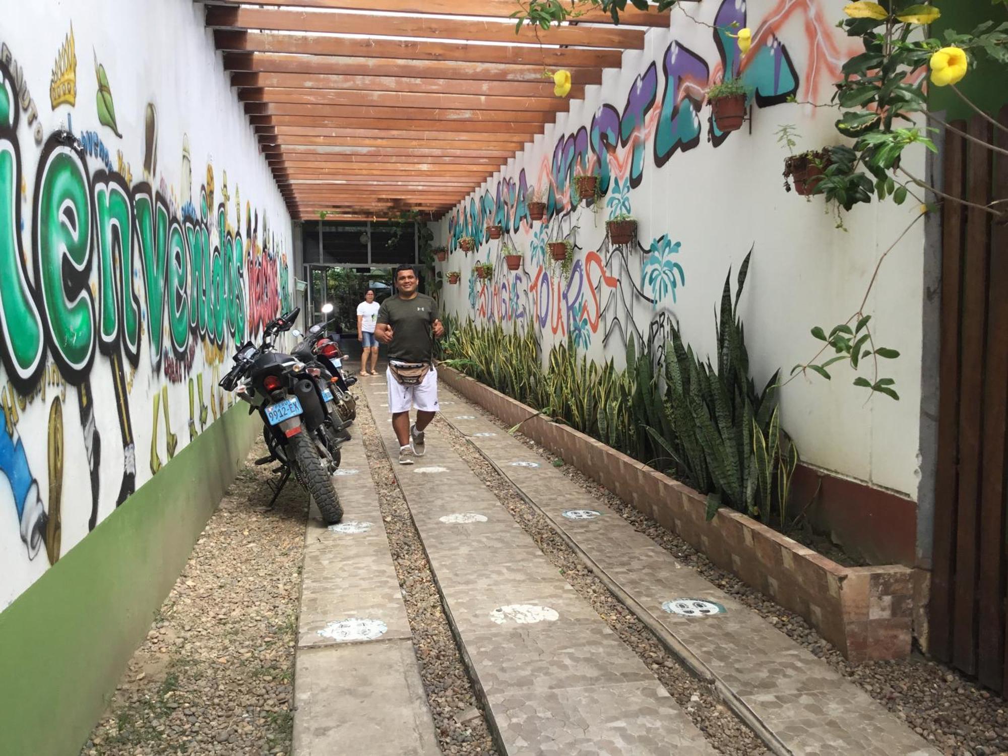 Tambopata Hostel Puerto Maldonado Luaran gambar