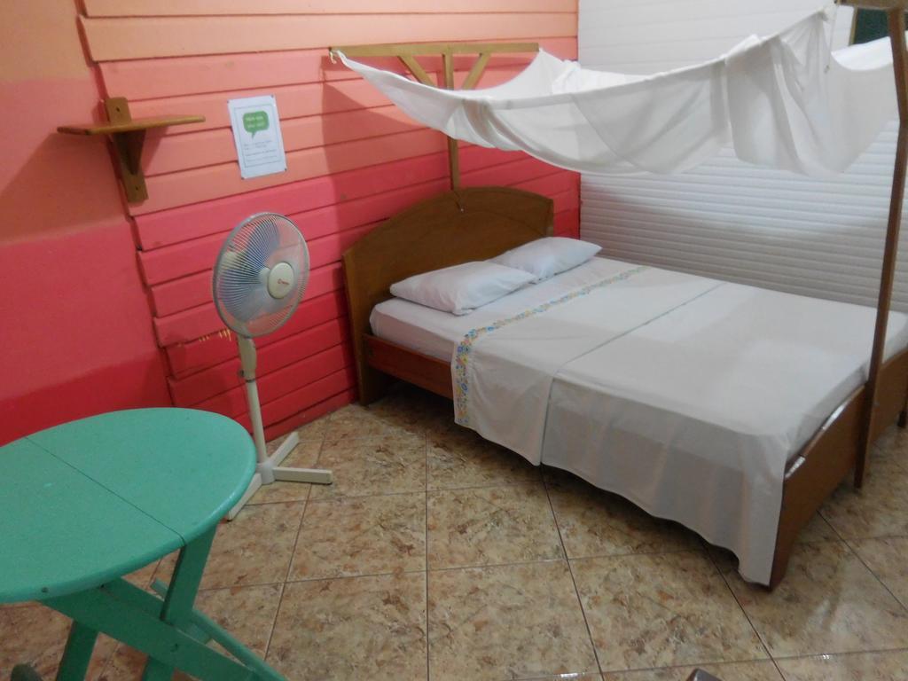 Tambopata Hostel Puerto Maldonado Luaran gambar